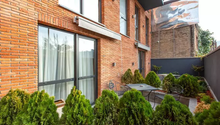 هتل کی ام ام تفلیس